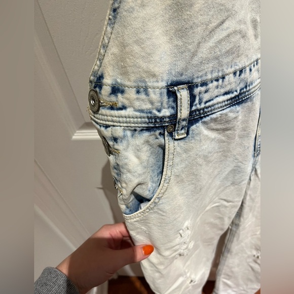 🤍Vintage Acid-Washed Dungarees🤍 - Picture 3 of 11